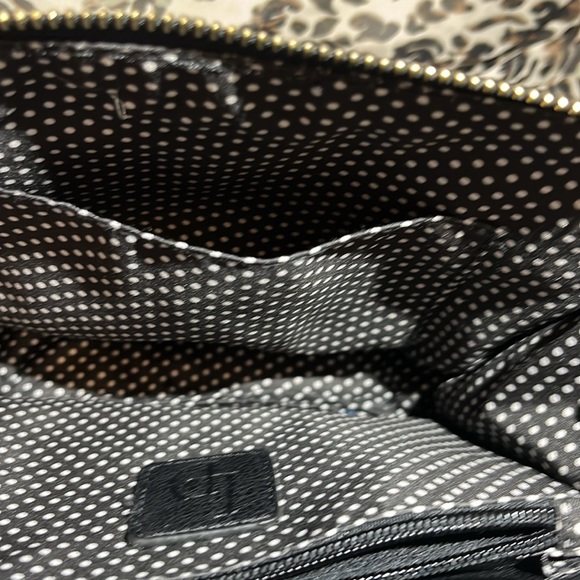 NWT LIKE DREAMS BLACK VEGAN PURSE - Picture 10 of 15